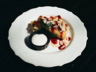 Млинці з вишнею та сиром 320г