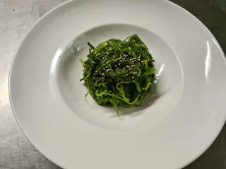 Ensalada Sunomono Wakame
