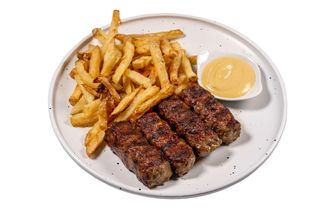 4 mici cu cartofi prajiti