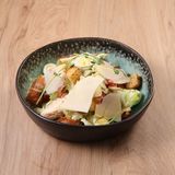 Цезаріно з куркою (280г)