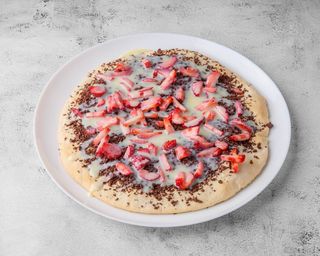 Pizza Doce de Morango