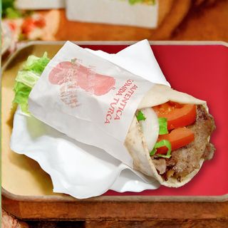 Bocadillo Con Arroz Y Carne