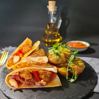 Chicken quesadilla menu si suc la alegere