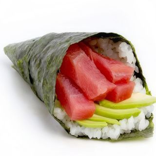 30. Temaki tonno, avocado