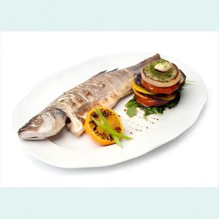 Сибас на гриле с овощами (400 гр.)