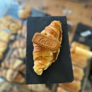 Croissant Lotus (Delivery)
