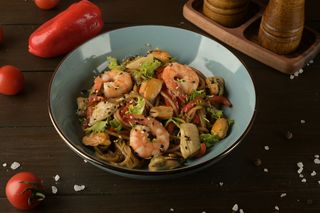 Тайська локшина з морепродуктами (300г)