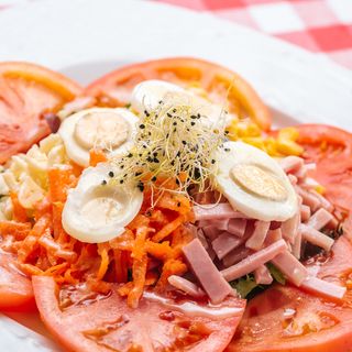 2. Ensalada Pizza Mare