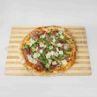 Pizza bella Italia con Serrano