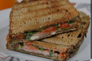 Salsicha, Queijo e fiambre