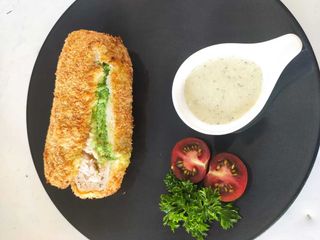 Котлета по-Киевски с соусом "Тартар"