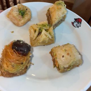 BAKLAWA 