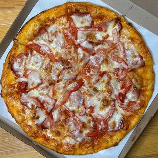 Піца пепероні