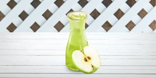 Sok od zelene jabuke