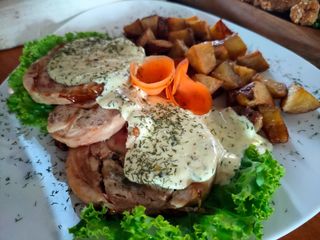 Rolovana dimljena piletina 