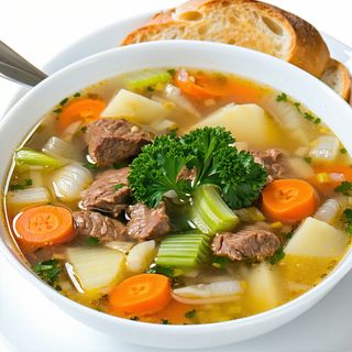 Goveđa supa sa povrćem