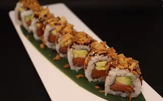 151. Crispy salmon roll - 8 pezzi