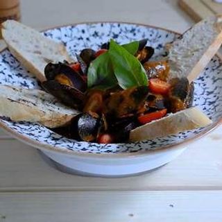 Midii în sos rosu san marzano dop 350 gr 