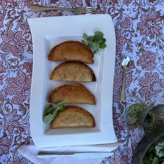 Empanadilla De Carne Picada Y Roquefort (1 Ud.)