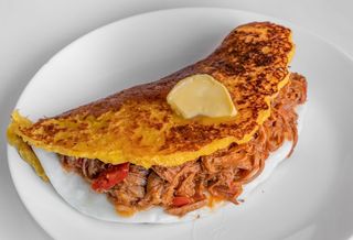 Cachapa con Carne Mechada