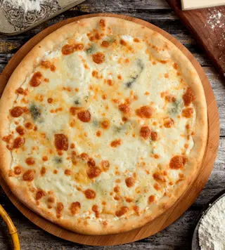 Pizza 4 quesos 30cm