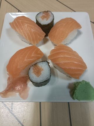 Sushi Salmón (A)