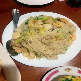 Tallarines con Pollo