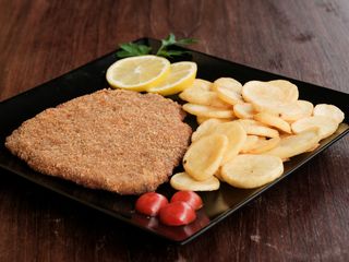 Bistec De Pollo Empanado