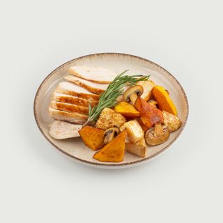 Запечені овочі та курка сувід