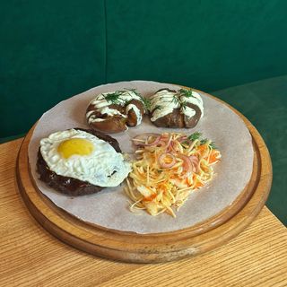 Біфштекс з яловичини 