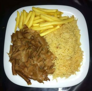 Plato Combinado Carne Con Patatas Y Arroz (#18)