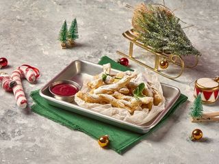 Сніжні хрустики з ягідним соусом (100/40g)