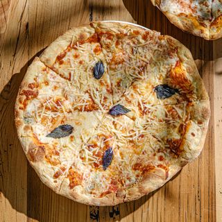 ოთხი ყველით