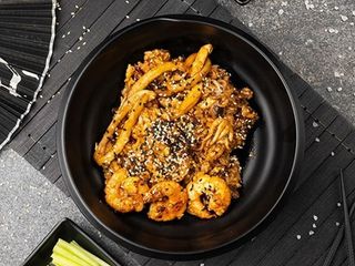 Рис WOK з морепродуктами (320g)