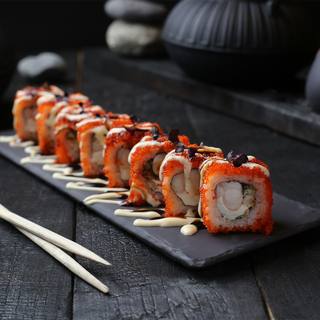 Ռոլ մանրածովախեցգետնով և օձաձկով