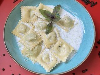 Равіолі з куркою та печерицями (220 г)