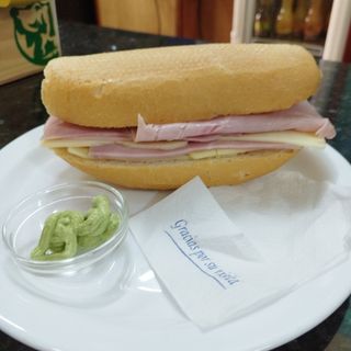 Bocadito De Jamón y queso 