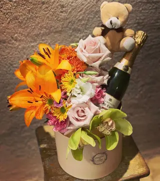 Caixa Floral Orquídeas c/ Champanhe