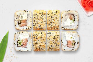 Каліфорнія зі свіжим лососем 