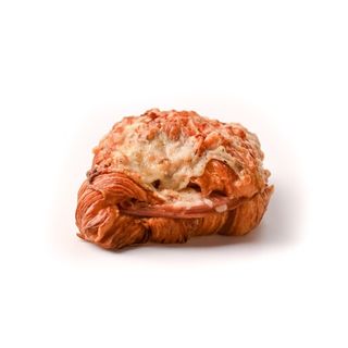 Croissant cu mortadella parmesan si trufe negre