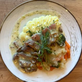 Polędwiczka wieprzowa w sosie kurkowym