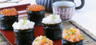 100. Gunkan spicy gamberi