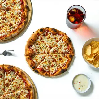 Pizza a scelta, bevanda da 33cl e patatine