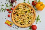 Пицца с курицей и грибами 