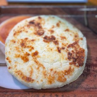 Arepa de queso (1 Und)