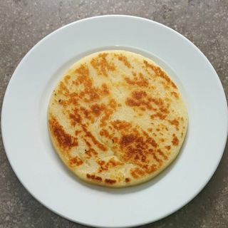 Arepa con Chorizo Santarosano