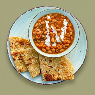 Maharagwe Ya Nazi(Coconut Beans) 2 Chapatis