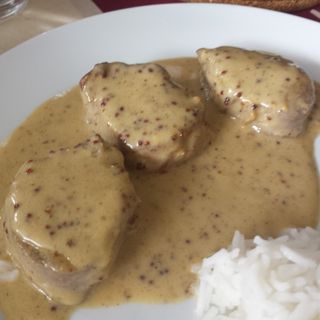 SOLOMILLITOS EN SALSA FOIE