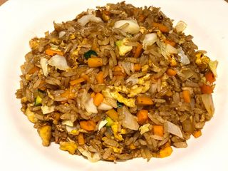 Arroz frito con verduras