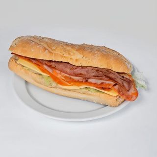 Bocadillo De Lomo Americano